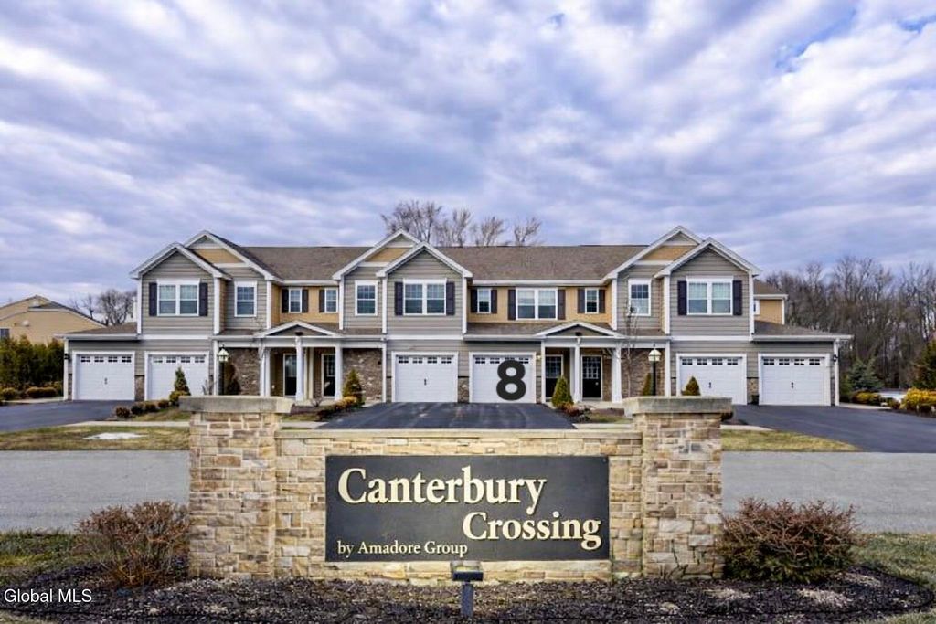 8 Clarice Lane, Colonie, NY 12047