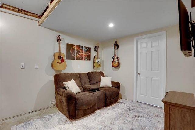 32471 W 174 Court, Gardner, KS 66030