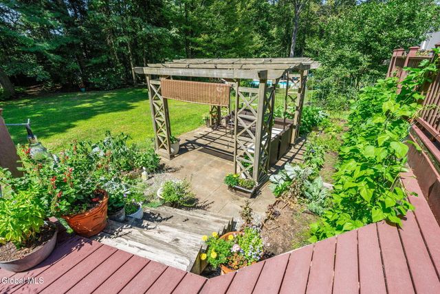 56 Sonat Road, Clifton Park, NY 12065