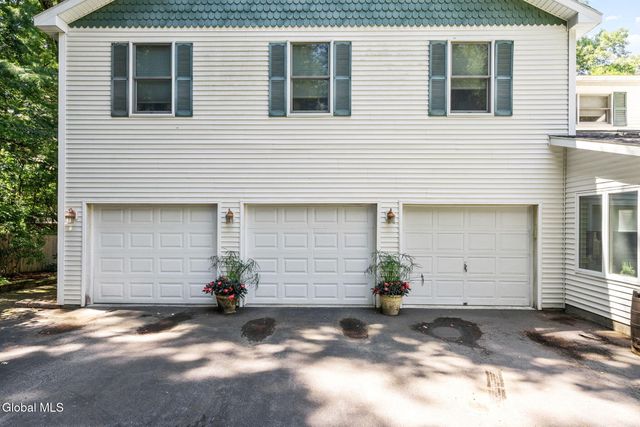 56 Sonat Road, Clifton Park, NY 12065