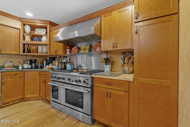 56 Sonat Road, Clifton Park, NY 12065