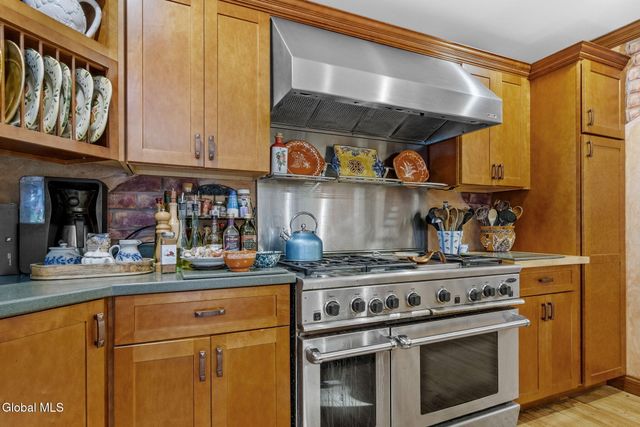 56 Sonat Road, Clifton Park, NY 12065