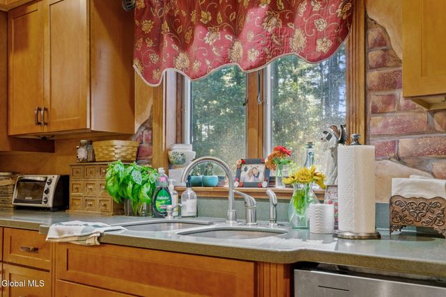 56 Sonat Road, Clifton Park, NY 12065