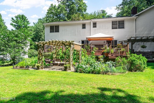 56 Sonat Road, Clifton Park, NY 12065