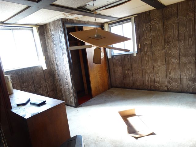 113 Clay Way, Mckees Rocks, PA 15136