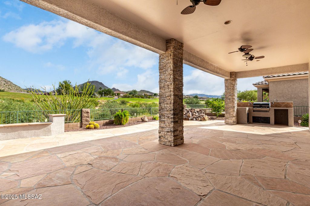 5290 W Arid Canyon Drive, Marana, AZ 85658