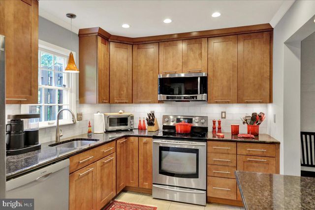 2805 STURBRIDGE CT, Reading, PA 19608