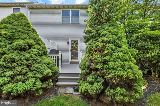 2805 STURBRIDGE CT, Reading, PA 19608