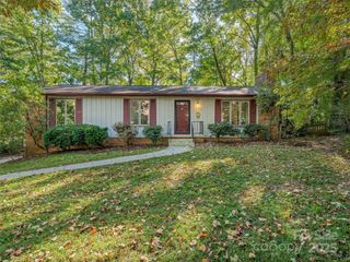 31 Shorewood Drive, Asheville, NC 28804