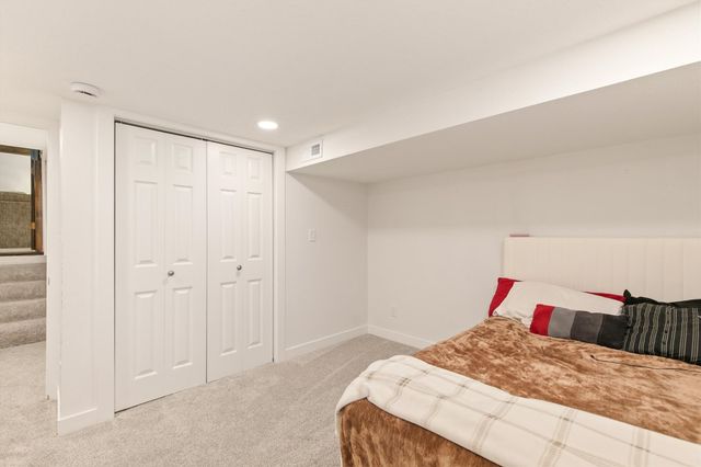 401 NW Kimberly Lane, Ankeny, IA 50023