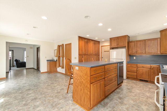 401 NW Kimberly Lane, Ankeny, IA 50023