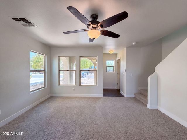 11036 W COLLEGE Drive, Phoenix, AZ 85037