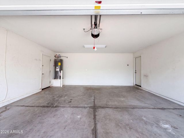 11036 W COLLEGE Drive, Phoenix, AZ 85037