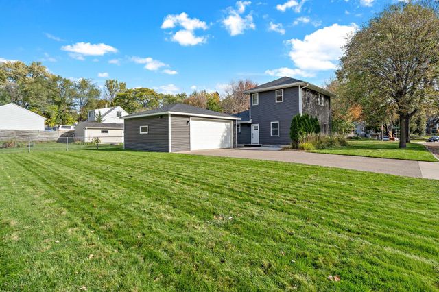 1474 Hampshire Avenue S, Saint Louis Park, MN 55426