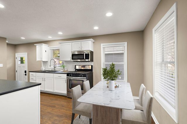 1474 Hampshire Avenue S, Saint Louis Park, MN 55426