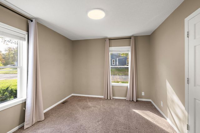 1474 Hampshire Avenue S, Saint Louis Park, MN 55426