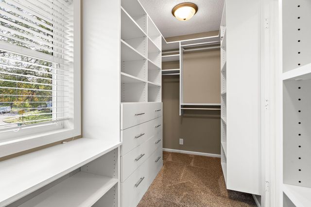 1474 Hampshire Avenue S, Saint Louis Park, MN 55426