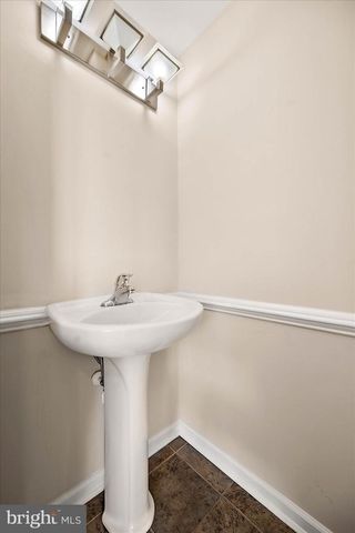 1009 MEADOW VIEW DR, Salisbury, MD 21804