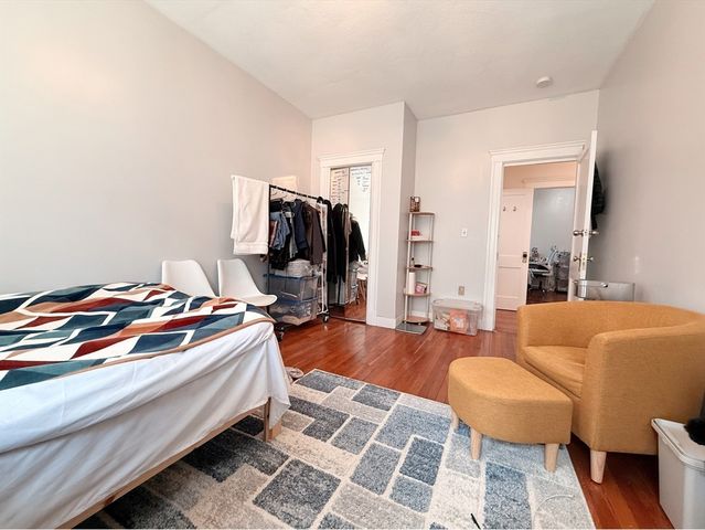 8 Ransom Rd 8, Boston, MA 02135