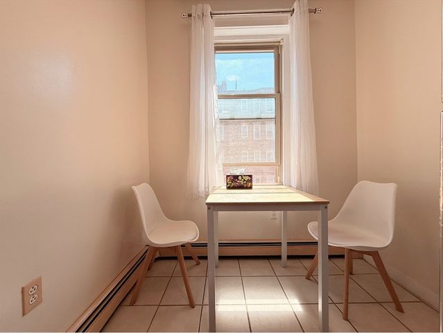 8 Ransom Rd 8, Boston, MA 02135