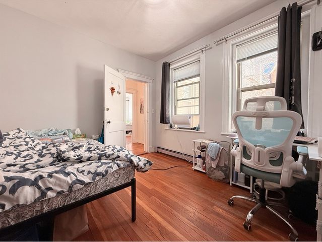 8 Ransom Rd 8, Boston, MA 02135