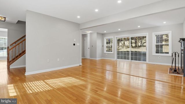 8620 PINECLIFF DR, Frederick, MD 21704