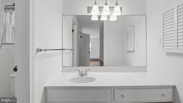 8620 PINECLIFF DR, Frederick, MD 21704