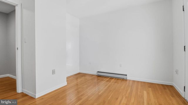 8620 PINECLIFF DR, Frederick, MD 21704