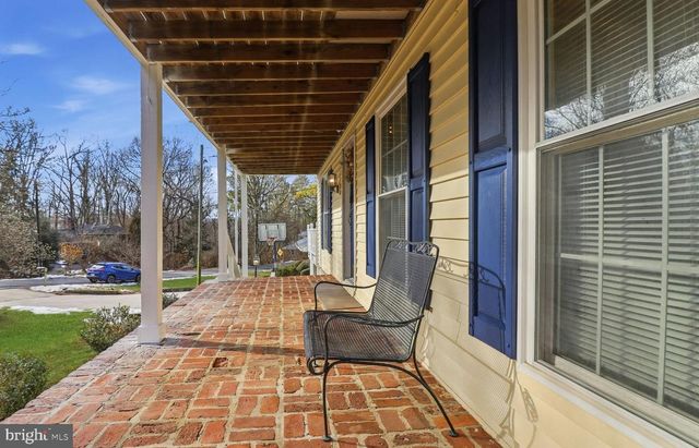 8620 PINECLIFF DR, Frederick, MD 21704