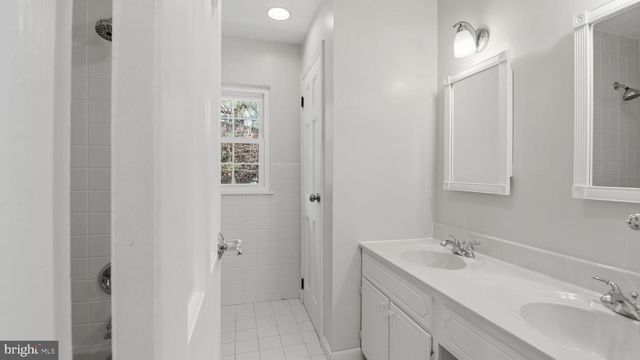 8620 PINECLIFF DR, Frederick, MD 21704