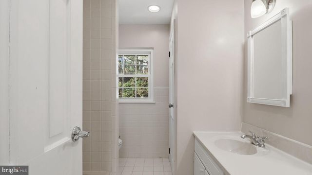 8620 PINECLIFF DR, Frederick, MD 21704