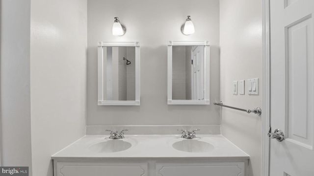 8620 PINECLIFF DR, Frederick, MD 21704