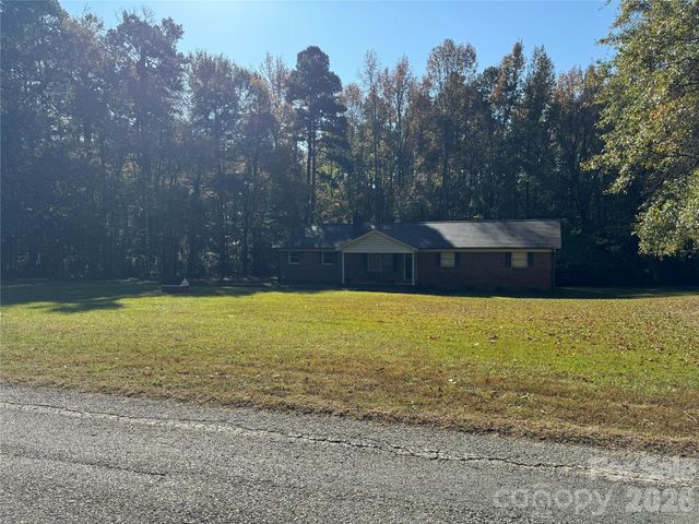 1827 Lawing Road, Charlotte, NC 28216