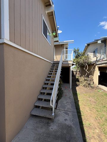 571 W Ashlan Avenue, Clovis, CA 93612