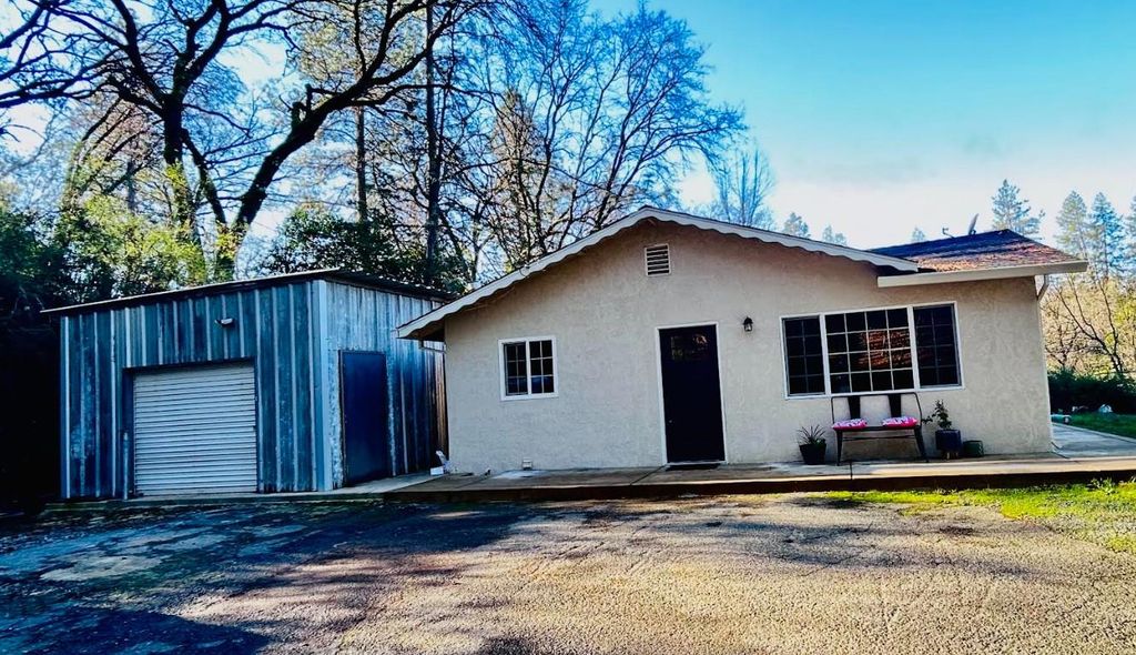 2185 Sierra Dr, Meadow Vista, CA 95722