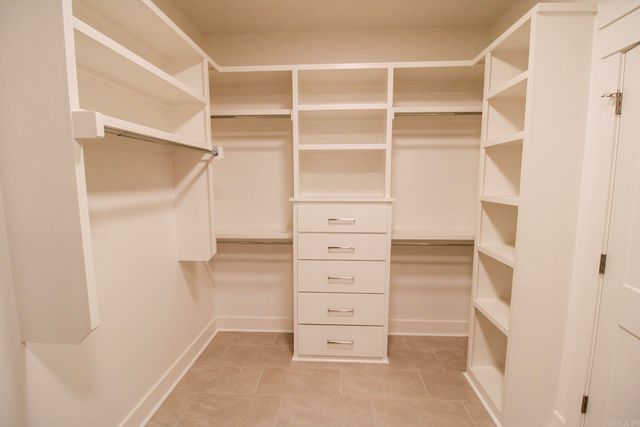 4685 College, Conway, AR 72034