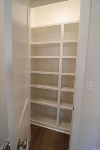 4685 College, Conway, AR 72034