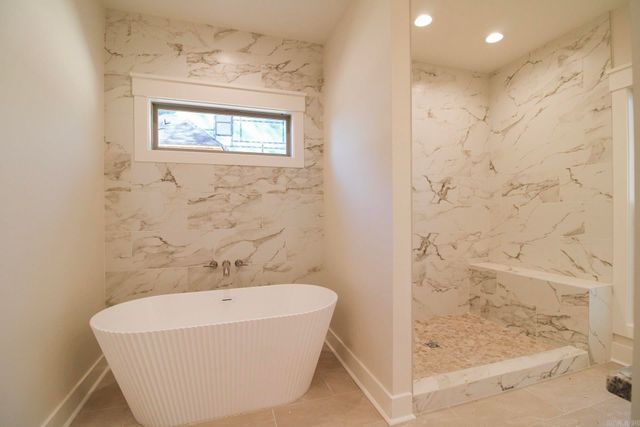 4685 College, Conway, AR 72034