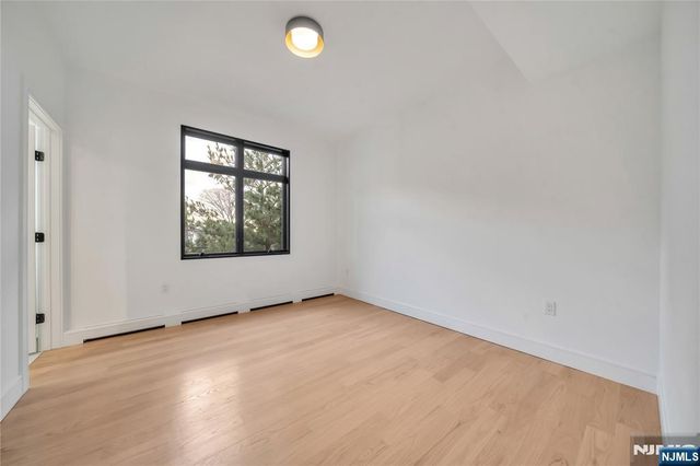 1047 Anderson Avenue B, Fort Lee, NJ 07024