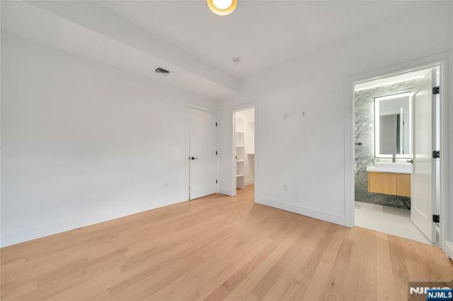 1047 Anderson Avenue B, Fort Lee, NJ 07024