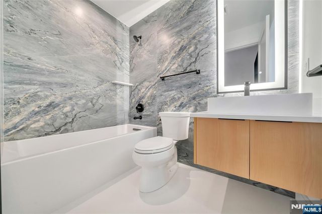 1047 Anderson Avenue B, Fort Lee, NJ 07024