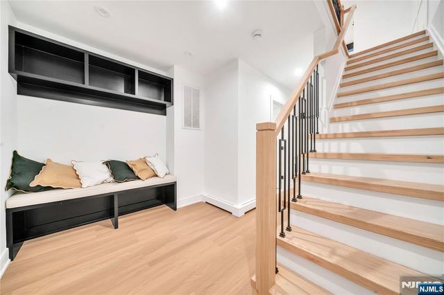 1047 Anderson Avenue B, Fort Lee, NJ 07024