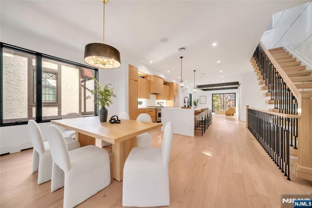 1047 Anderson Avenue B, Fort Lee, NJ 07024