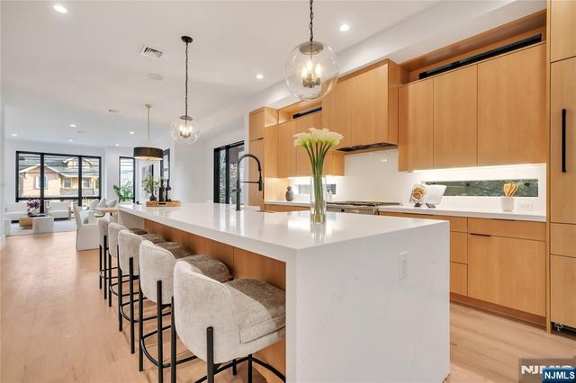 1047 Anderson Avenue B, Fort Lee, NJ 07024