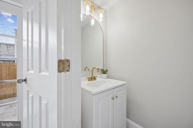 1108 S CLINTON ST, Baltimore, MD 21224