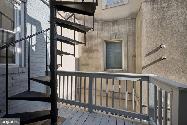 1108 S CLINTON ST, Baltimore, MD 21224