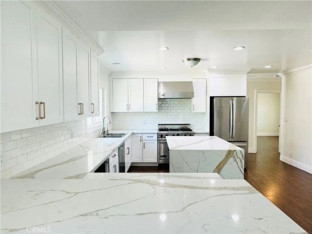 23861 Crosson Drive, Woodland Hills, CA 91367