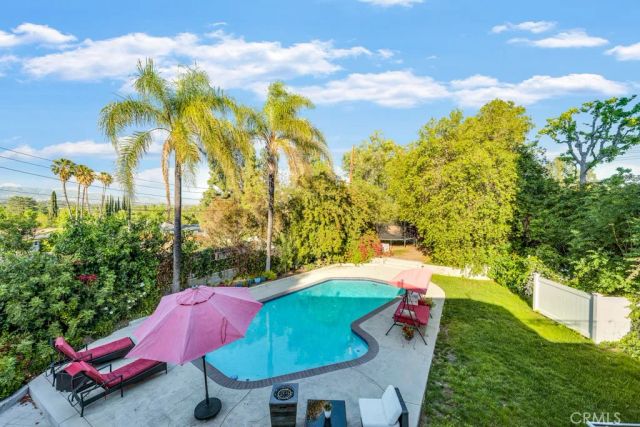 23861 Crosson Drive, Woodland Hills, CA 91367