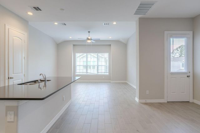 11016 Crescent Light Way, Houston, TX 77043