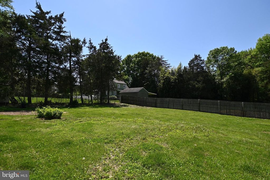 8422 RADFORD AVE, Alexandria, VA 22309